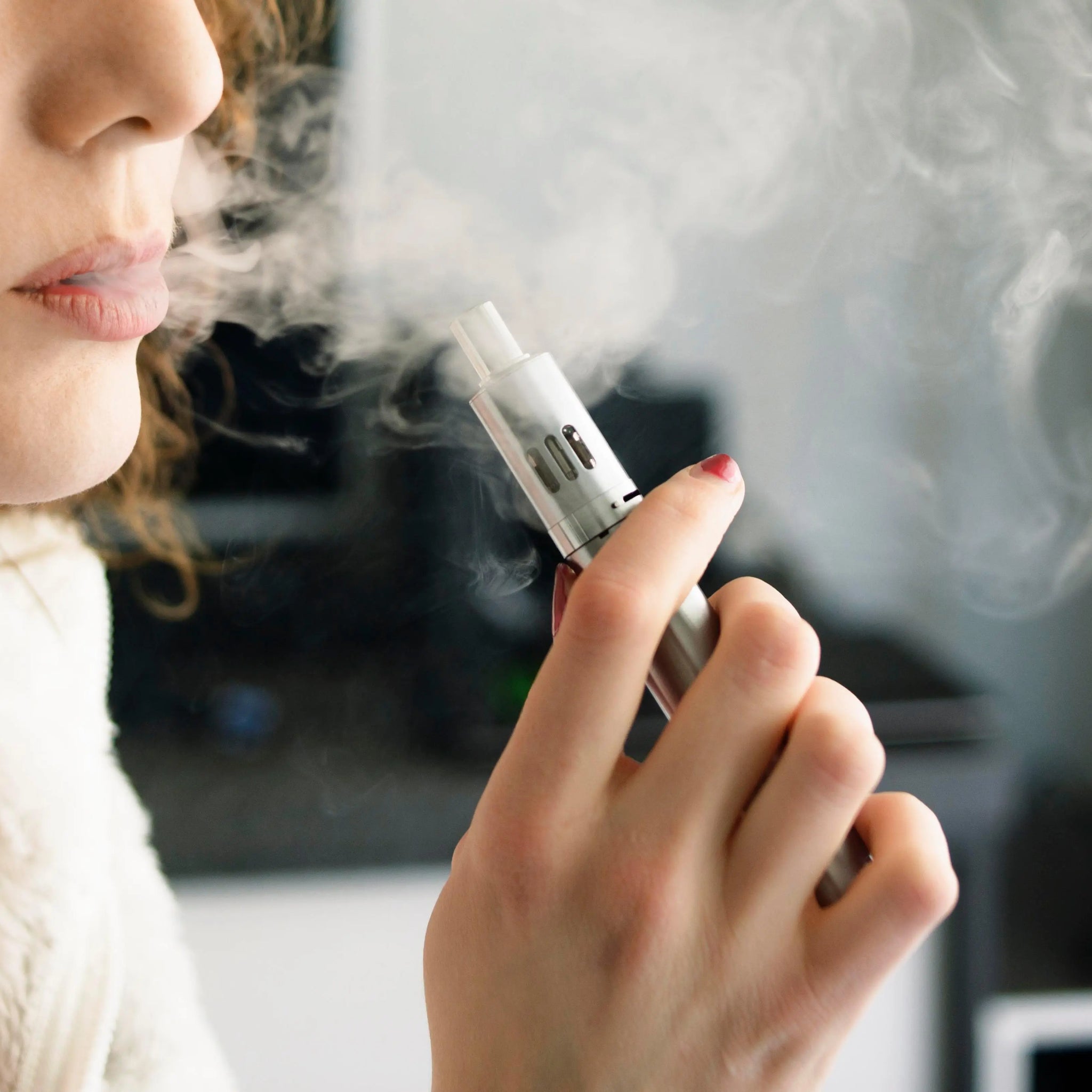 How-to-Charge-Kuz-Vape VSZN